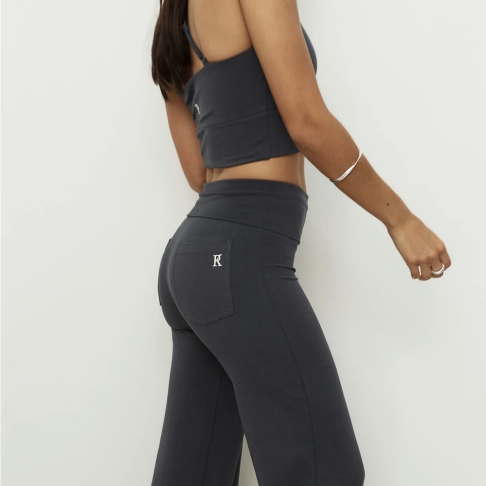 Pinky and Kamal Yoga Set